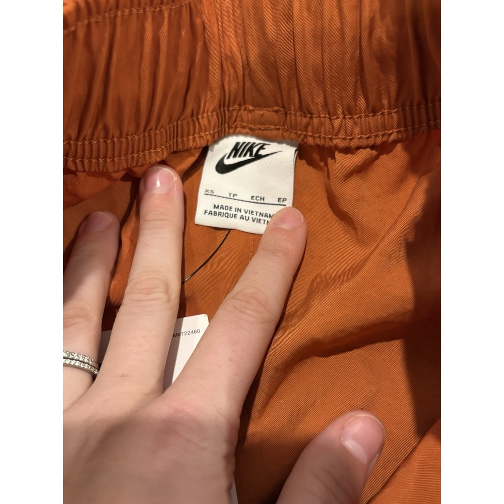 NEW Women's Nike Sportwear‎ Essential Woven High-Rise Cargo Shorts Size XS - Picture 5 of 8